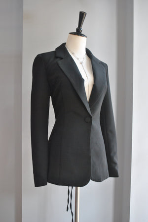 BLACK SIMPLE BLAZER WITH OPEN TIE BACK