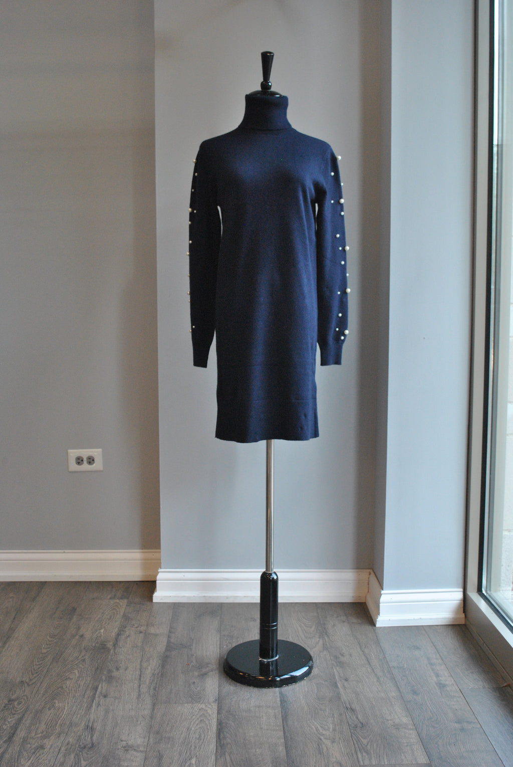 NAVY BLUE TURTLENCK STYLE SWEATER TUNIC WITH PEARL DETAILS