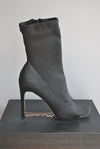 BLACK ELASTIC MATERIAL FIT BOOTIES