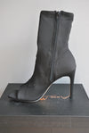 BLACK ELASTIC MATERIAL FIT BOOTIES