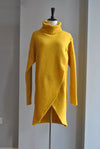 MUSTARD TURTLENECK STYLE LOG SWEATER