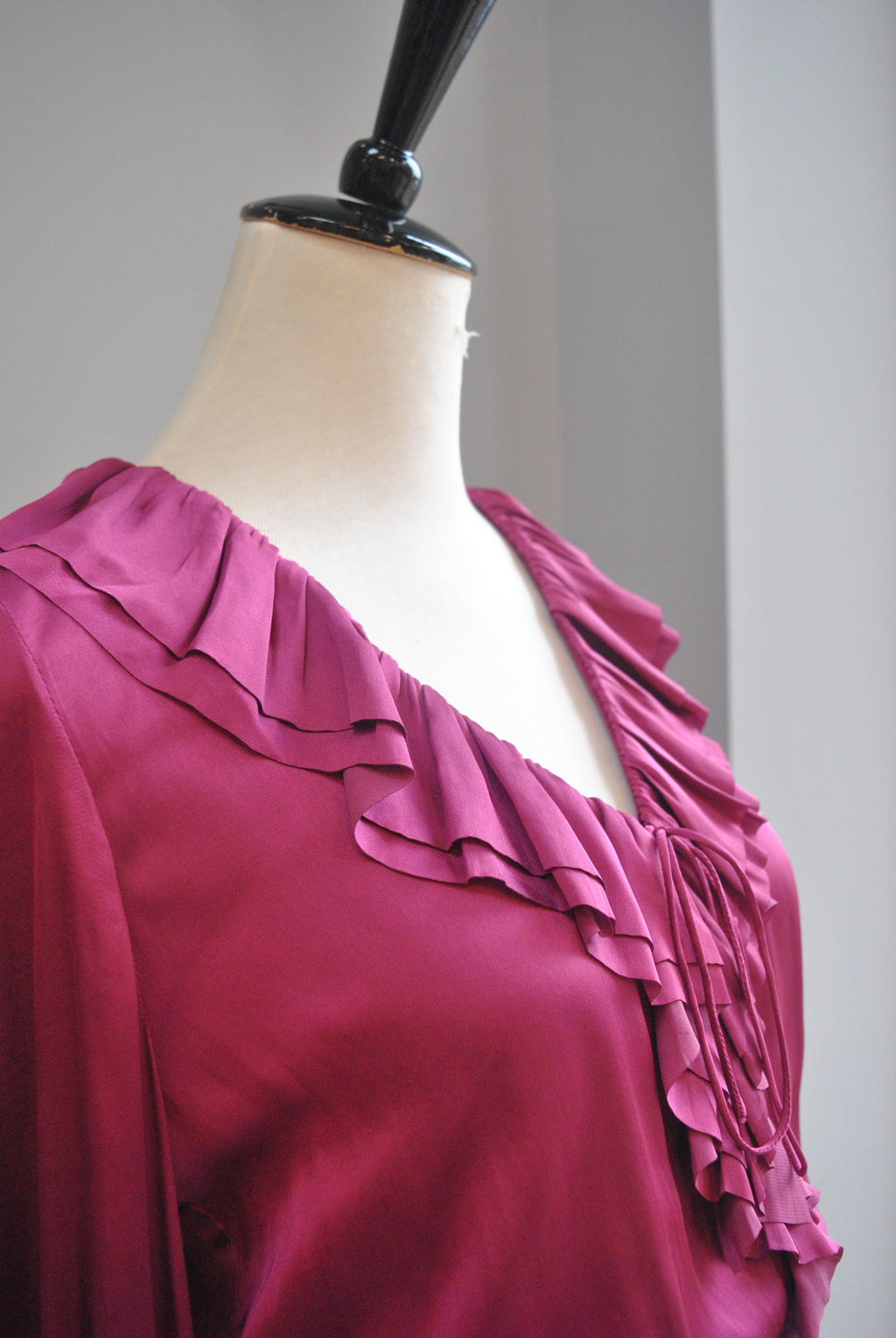 FUSCHIA SILKY DRESS WITH ELASTIC WAIST AND RUFFLES