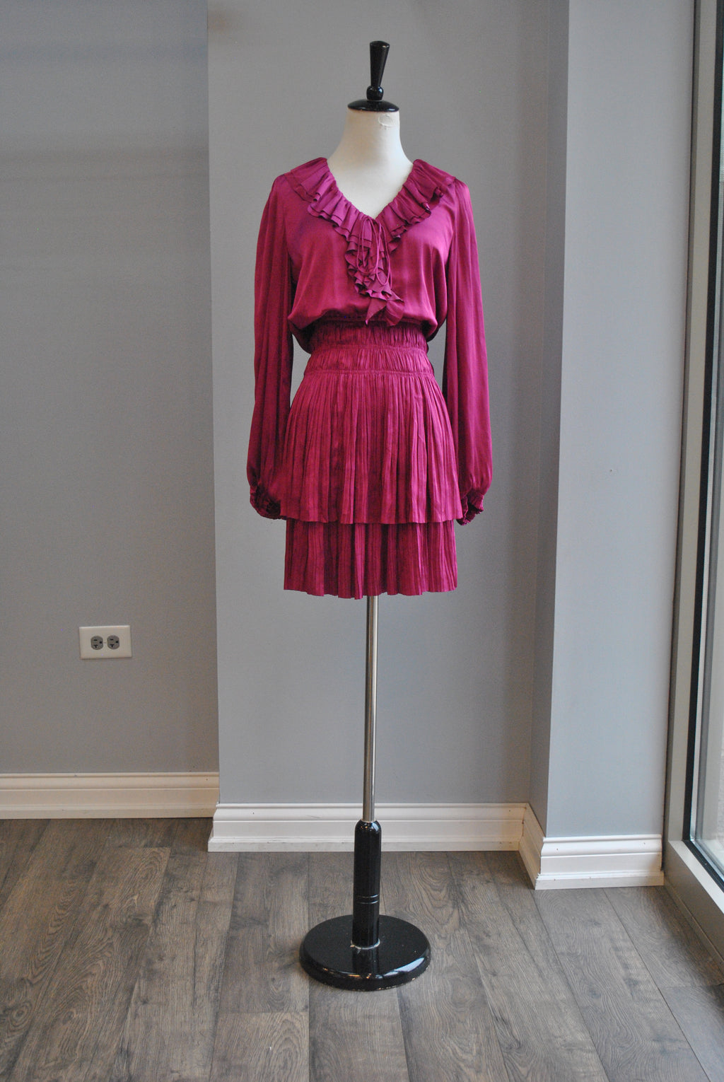 FUSCHIA SILKY DRESS WITH ELASTIC WAIST AND RUFFLES