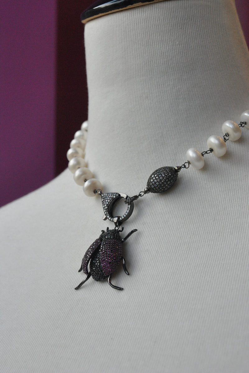 WHITE FRESHWATER PEARL NECKLACE WITH LADYBUG