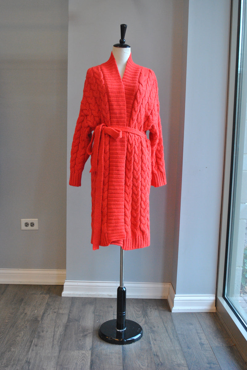 CORAL SWEATER WITH A BELT