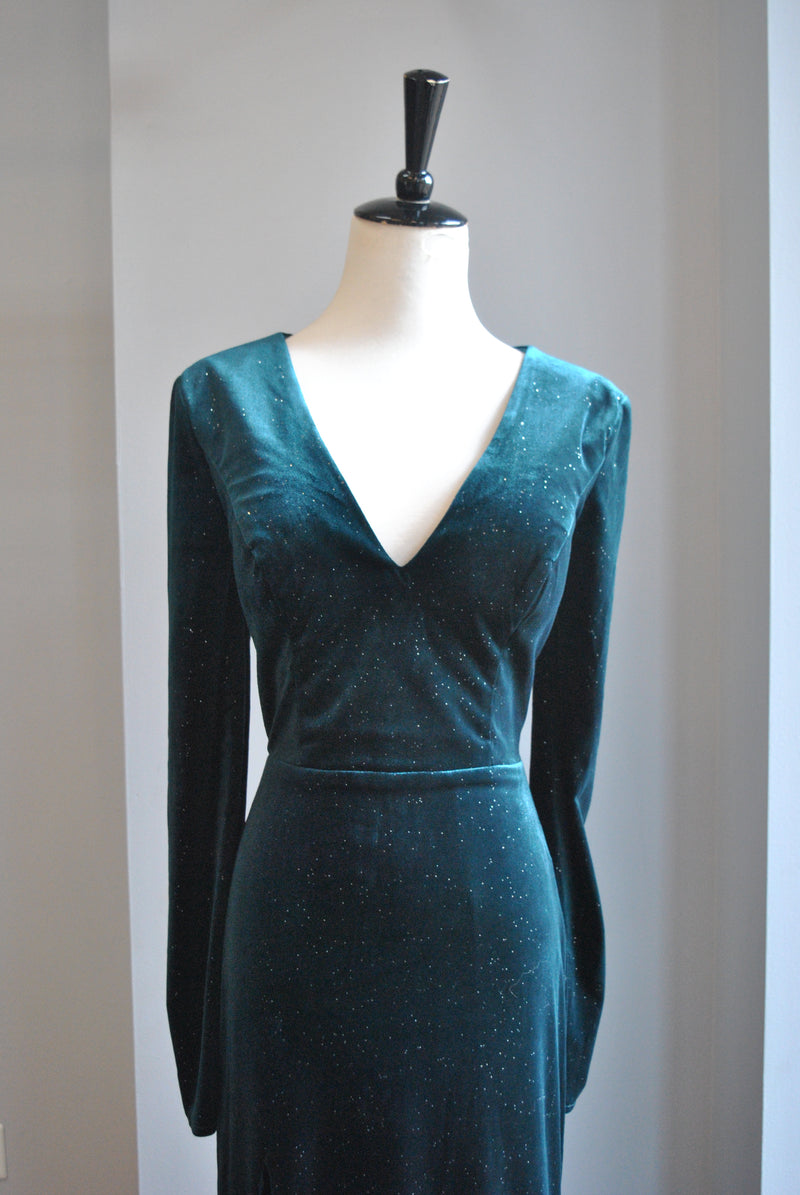 DARK GREEN / TEAL VELVER LONG GOWN WITH LONG SLEEVES AND SIDE CUT