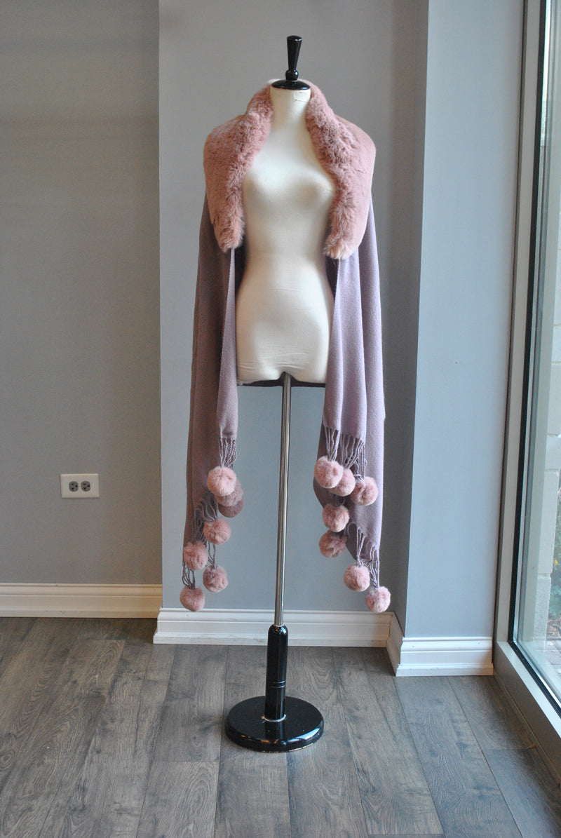 LAVENDER POM POM SHAWL