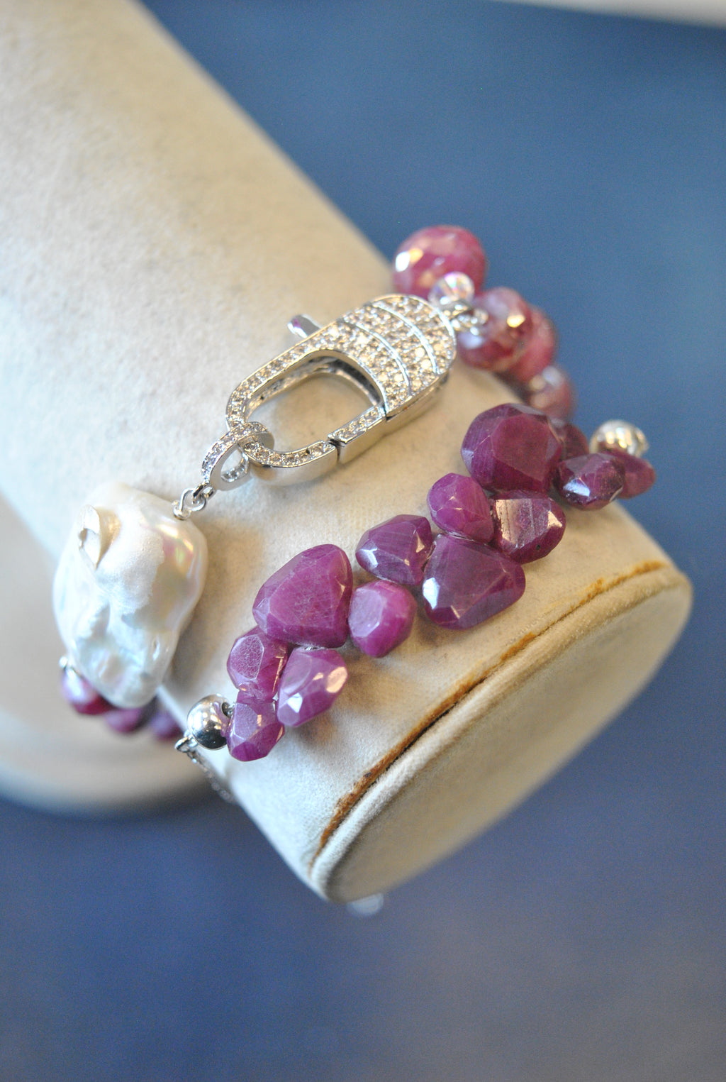 RUBY, RASPBERRY MOONSTONE AND WHITE MOTHER OF PEARLS BRACELET SET