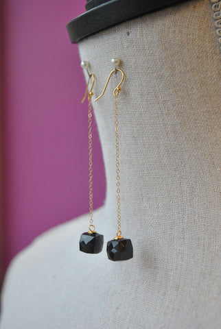 FASHION COLLECTION - BLACK TASSEL AND A PEARL LONG EARRINGS