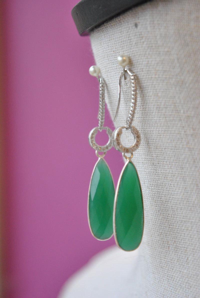 GREEN ONYX TEARDROPS AND RHINESTONES LONG EARRINGS