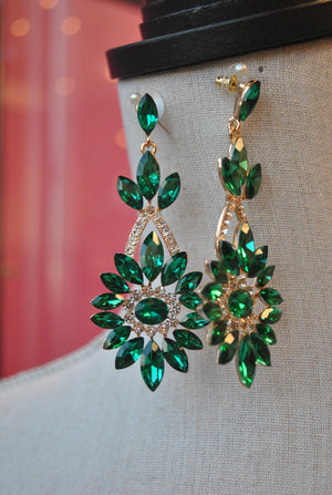 FASHION COLLECTION - EMERALD GREEN CRYSTAL STATEMENT EARRINGS