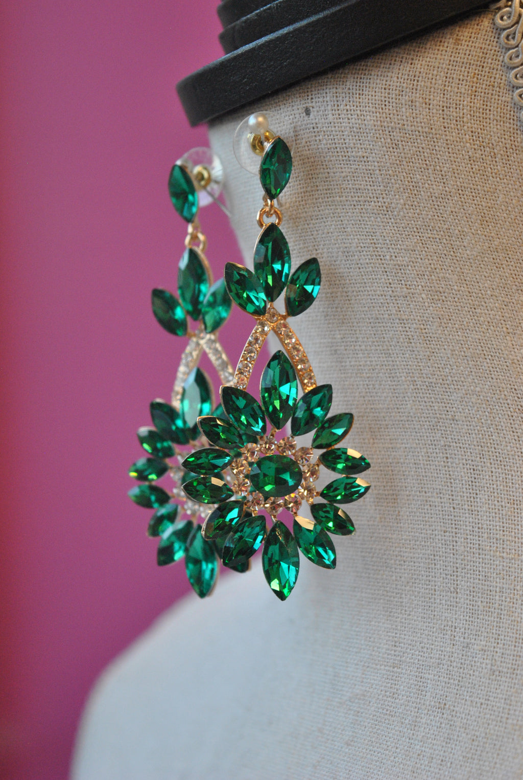 FASHION COLLECTION - EMERALD GREEN CRYSTAL STATEMENT EARRINGS
