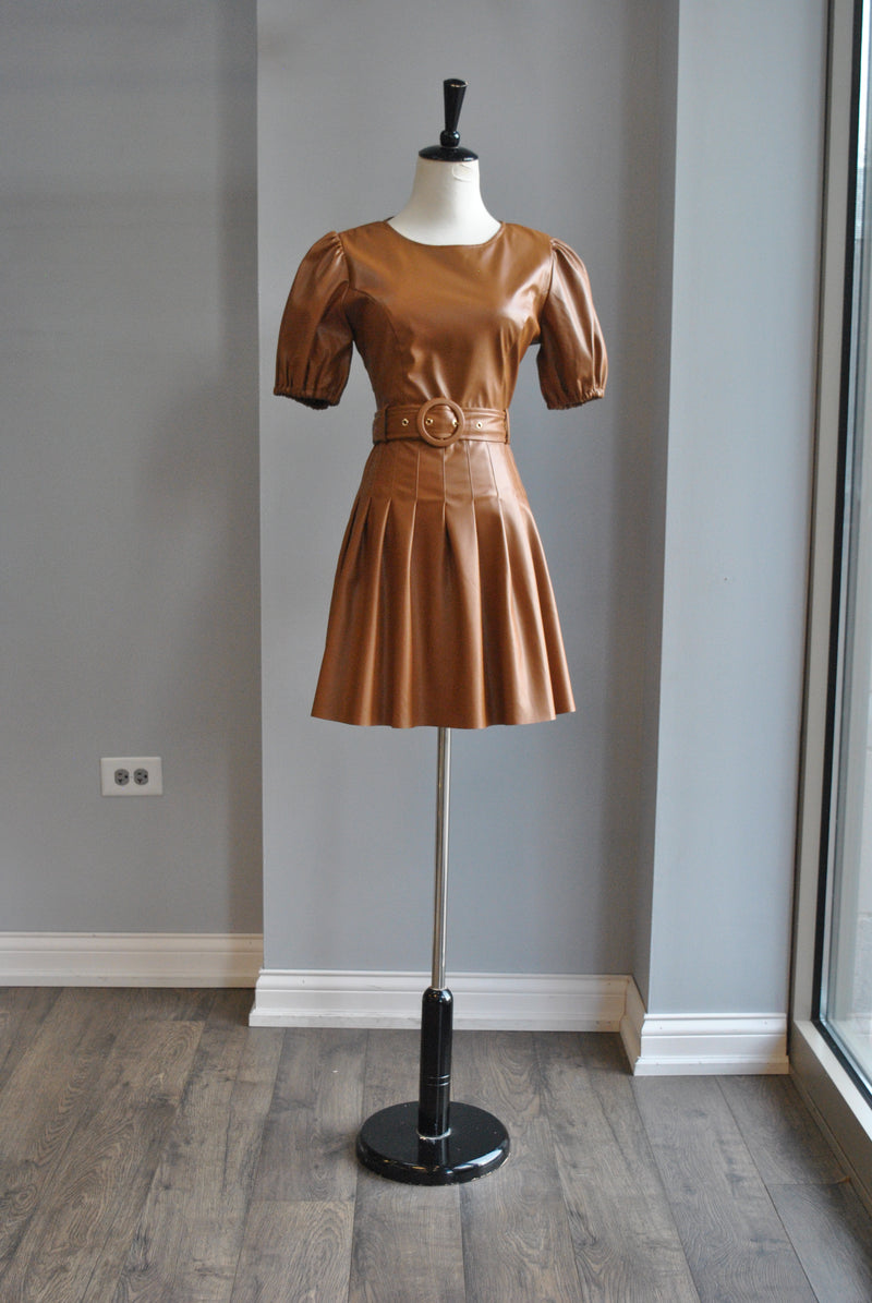 CARAMEL FAUX LEATHER PLEATED DRESS WITH A BELT