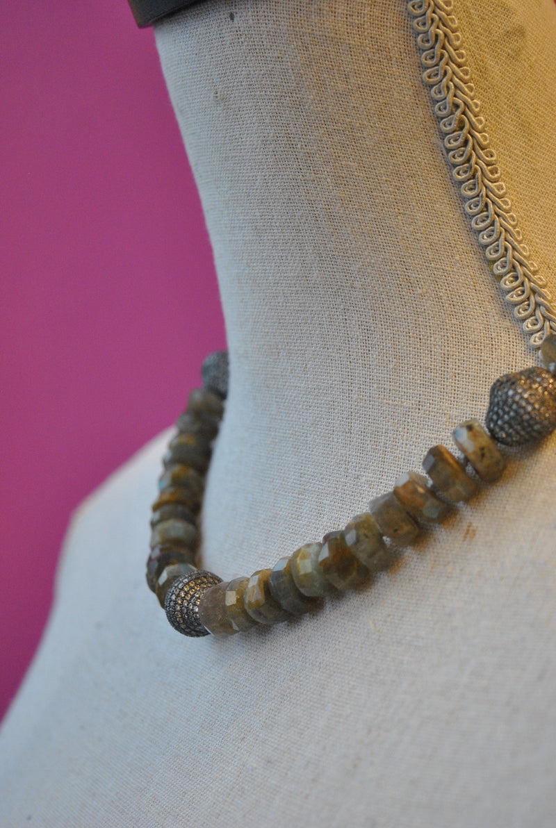 LABRADORITE AND GUNMETAL RHINESTONES NECKLACE