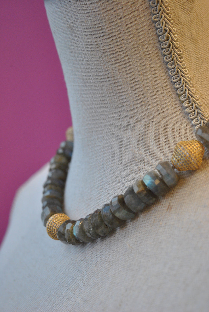 LABRADORITE AND GOLD RHINESTONES NECKLACE