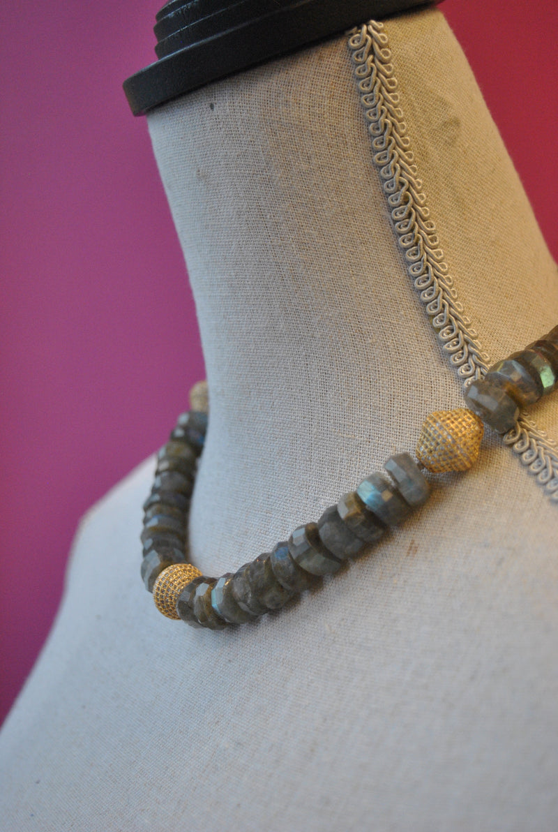 LABRADORITE AND GOLD RHINESTONES NECKLACE