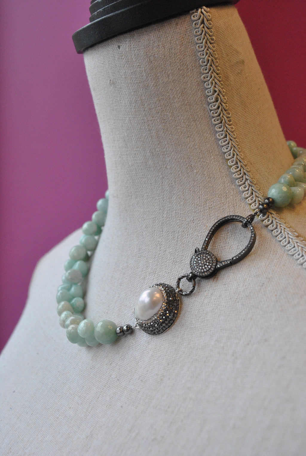 AMAZONITE, PEARLS AND SWAROVSKI CRYSTALS SIMPLE NECKLACE