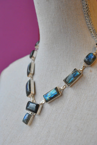 CARNELIAN AND SWAROVSKI CRYSTALS NECKLACE