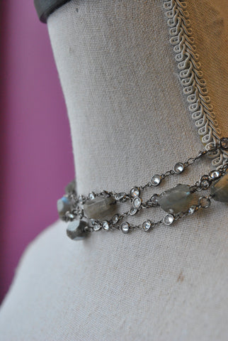 CARNELIAN AND SWAROVSKI CRYSTALS NECKLACE