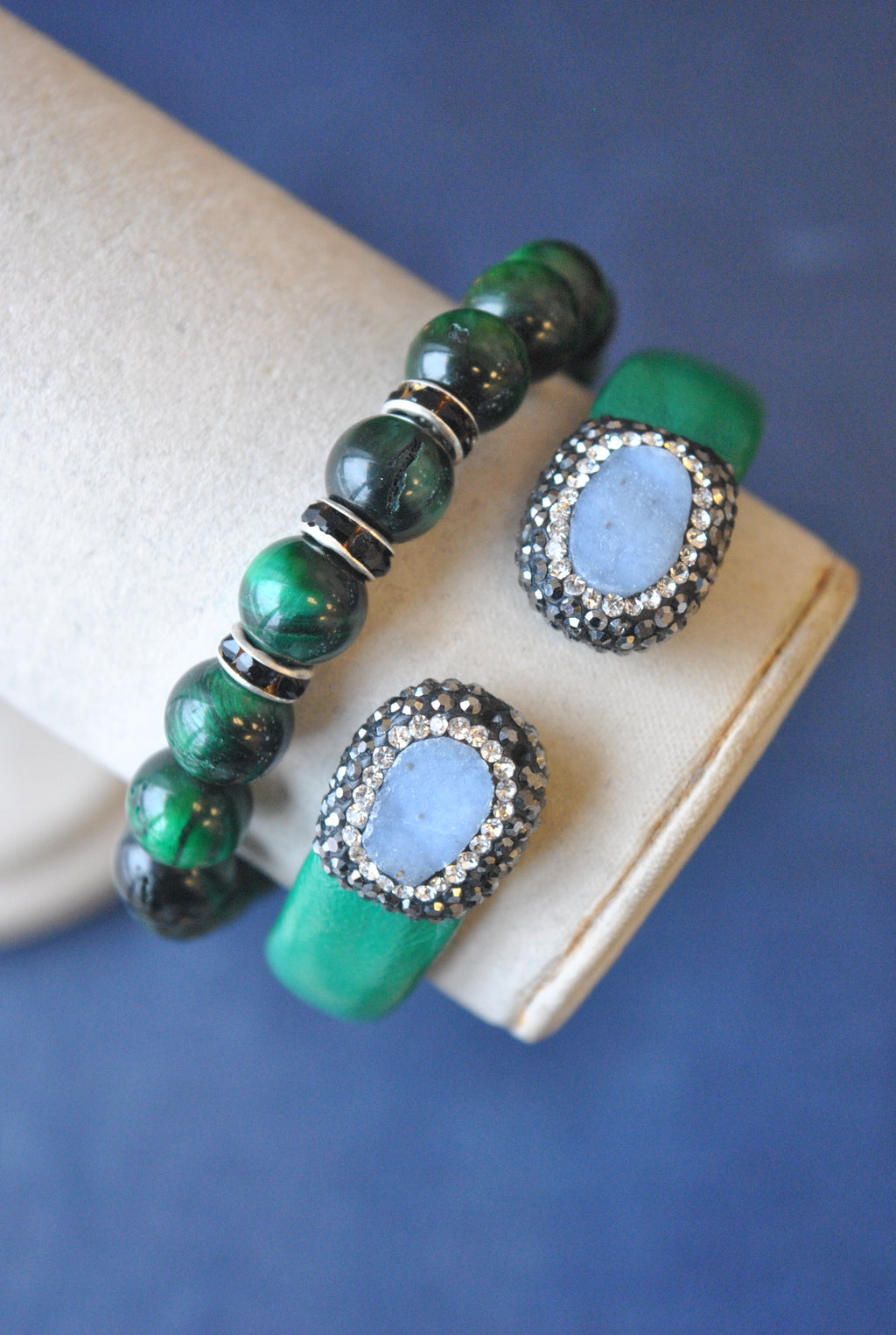 GREEN TIGER EYE AND LEATHER BRACELETS SET