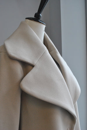 LIGHT BEIGE OVERSIZED SPRING COAT