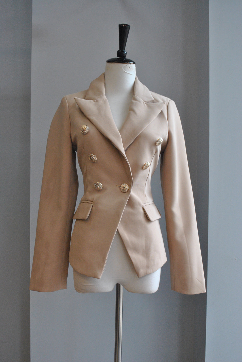 LIGHT CARAMEL DOUBLE BREASTED BLAZER