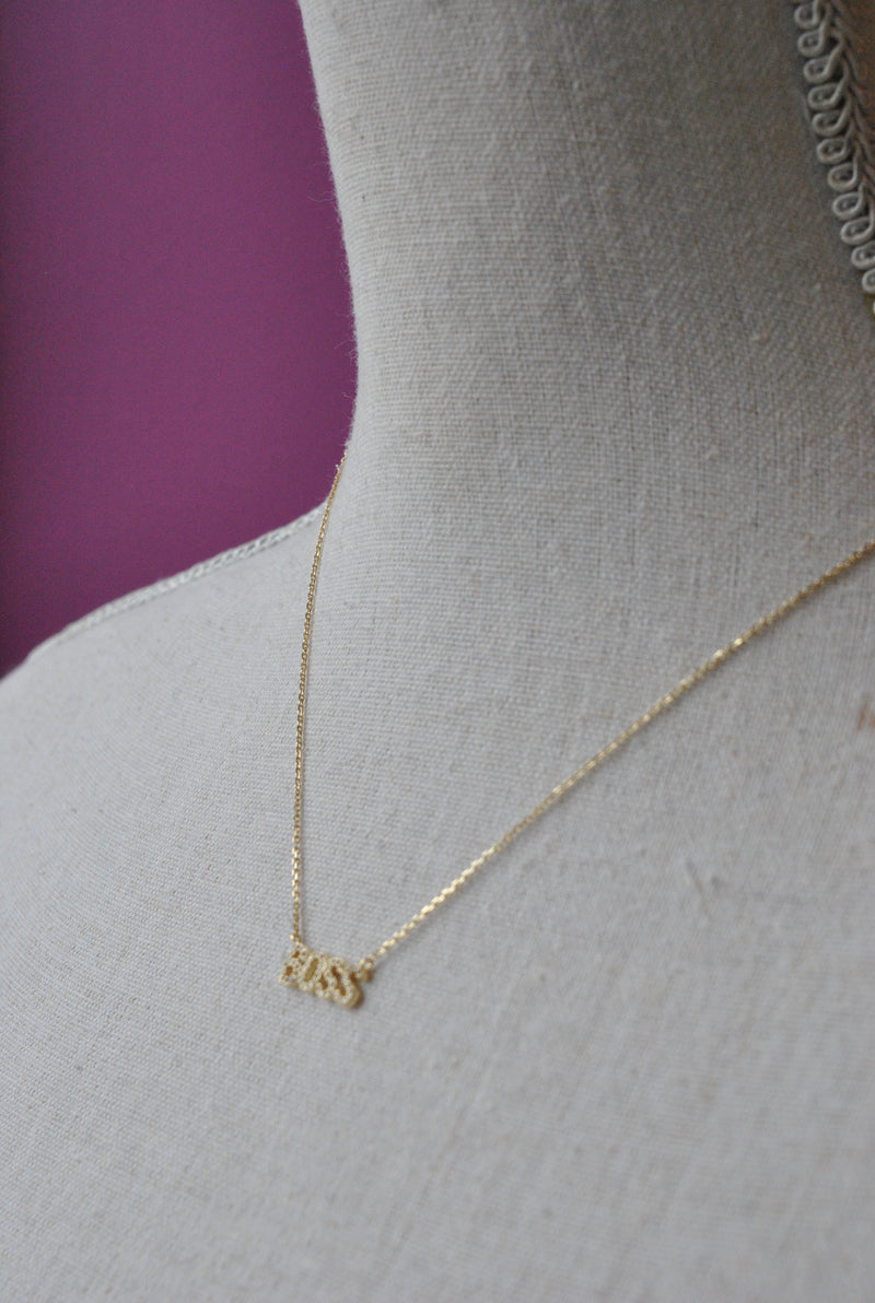 GOLD CHOKER STYLE NECKLACE WITH "BOSS" CHARM