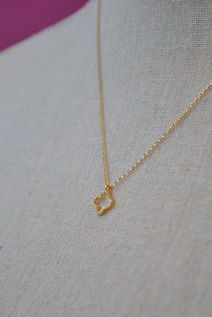 GOLD DELICATE NECKLACE WITH "FLEUR DE LIS" CHARM