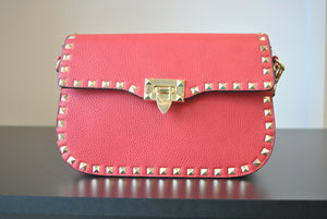 RED CROSSBODY BAB WITH GOLD STUDS