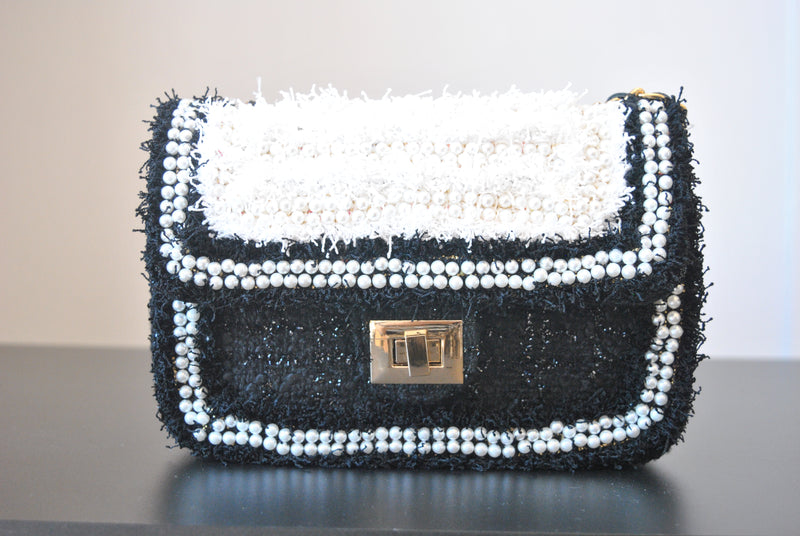 BLACK AND WHITE TWEED CROSSBODY BAG WITH PEARL DETAILS