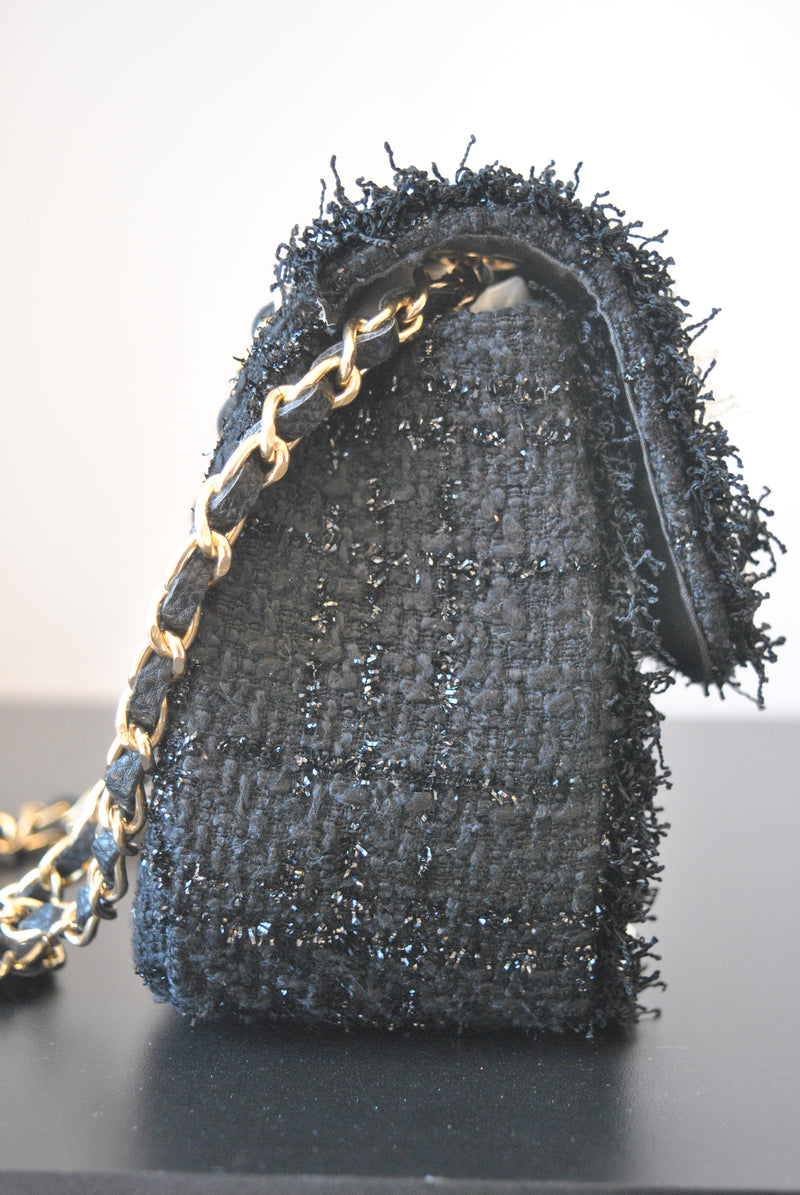 BLACK AND WHITE TWEED CROSSBODY BAG WITH PEARL DETAILS