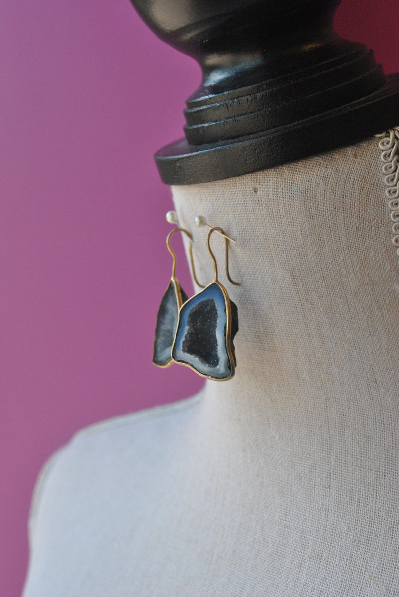 BLACK RAW AGATE WITH DRUZY ON GOLD STATEMENT EARRINGS