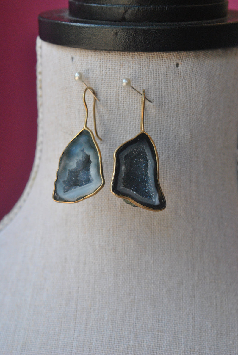 BLACK RAW AGATE WITH DRUZY ON GOLD STATEMENT EARRINGS