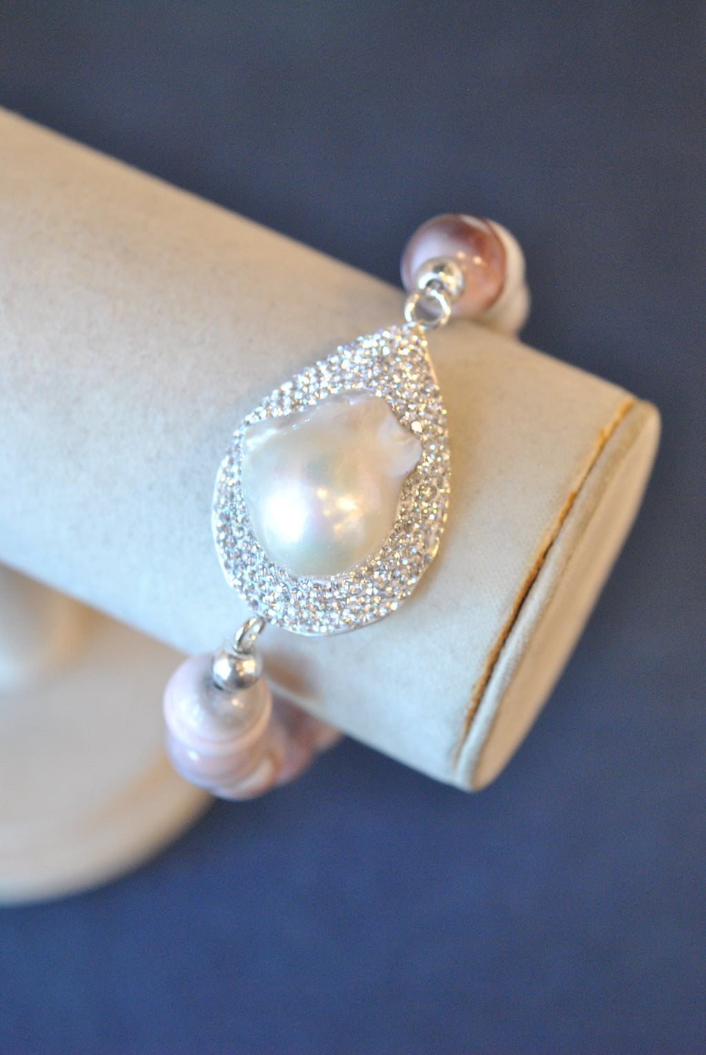 PINK BOTSWANA AGATE WITH MOTHER OF PEARLS AND SWAROVSKI CRYSTALS STATEMENT STRETCHY BRACELET