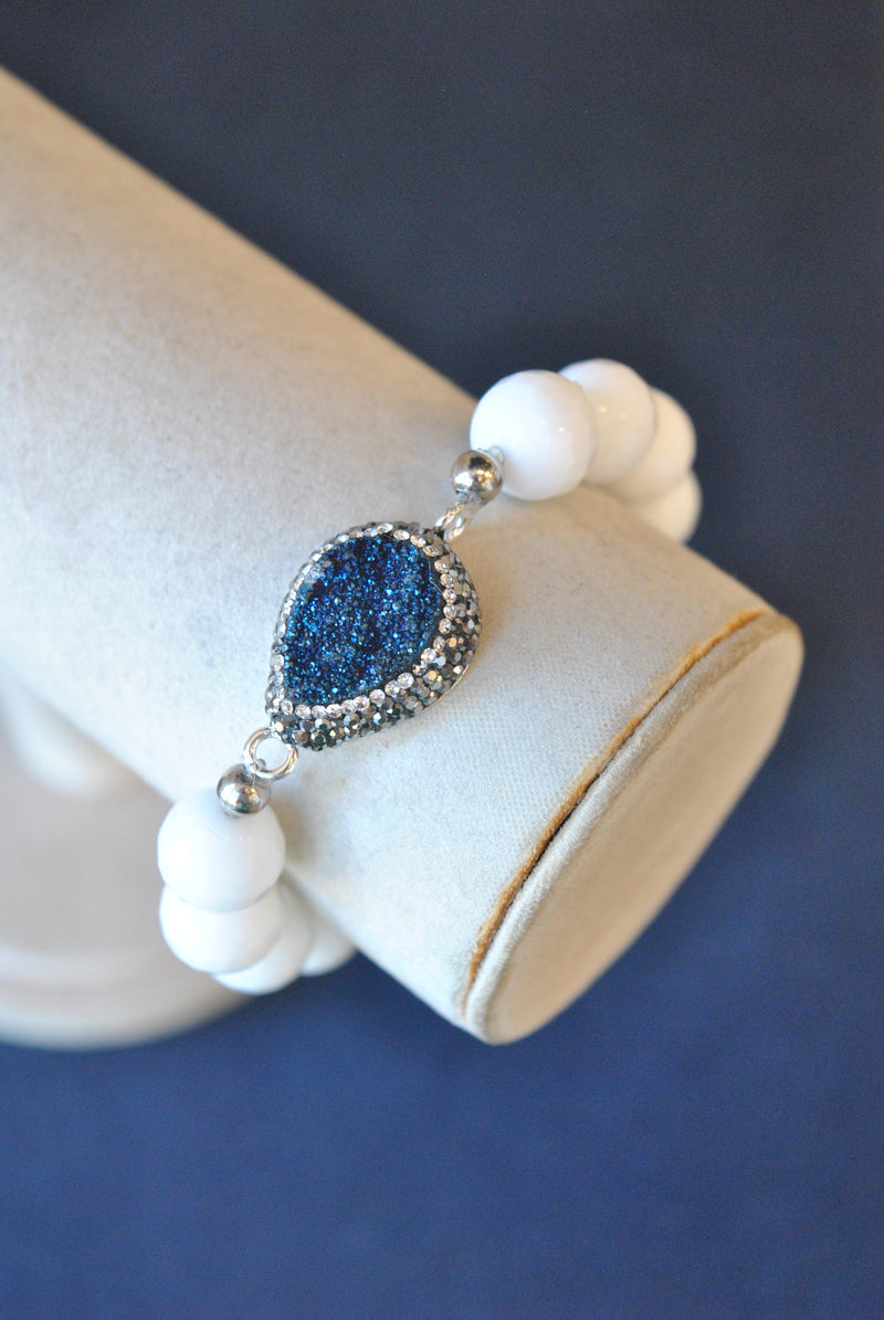 WHITE ONYX AND ROYAL BLUE DRUZY STRETCHY BRACELET