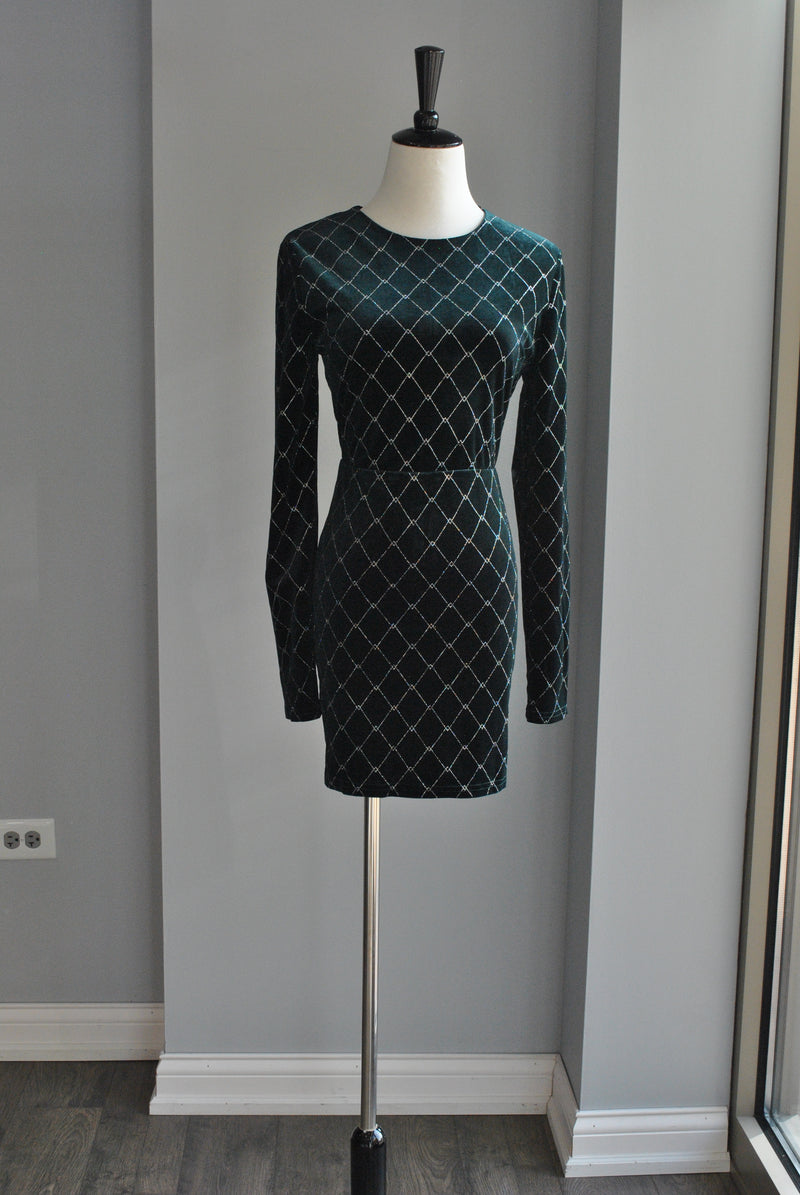 EMERALD GREEN VELVET MINI DRESS WITH OPEN BACK