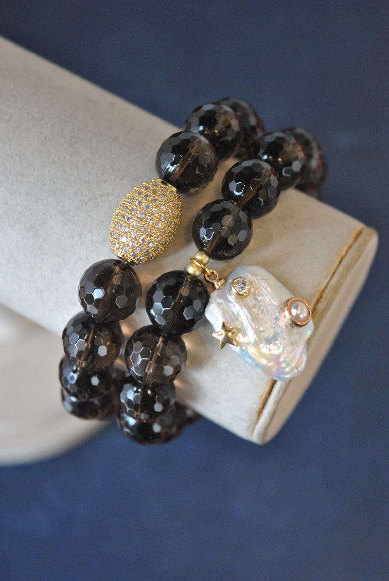 SMOKY QUARTZ AND PEARL CHARM STRETCHY BRACELETS SET