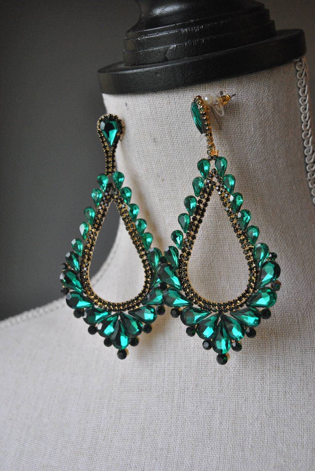 FASHION COLLECTION - EMERALD GREEN STATEMENT JEWELRY
