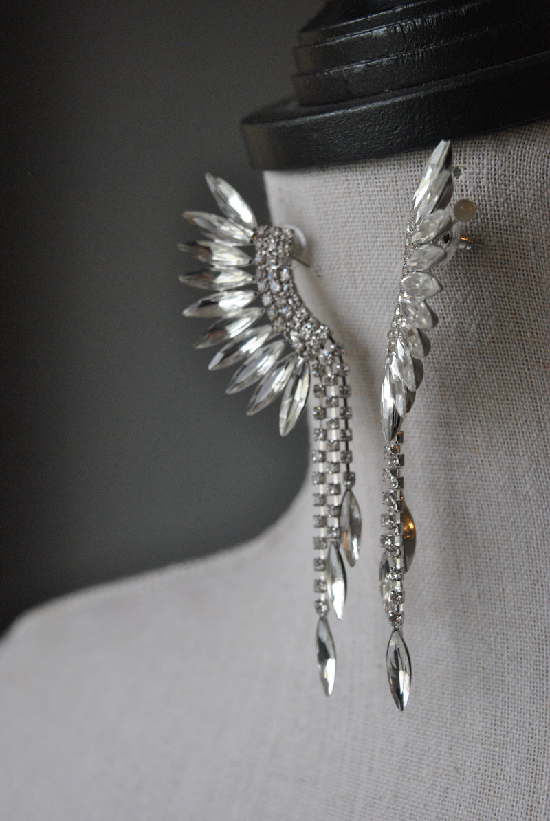 FASHION COLLECTION - WHITE CRYSTALS WINGS EARRINGS