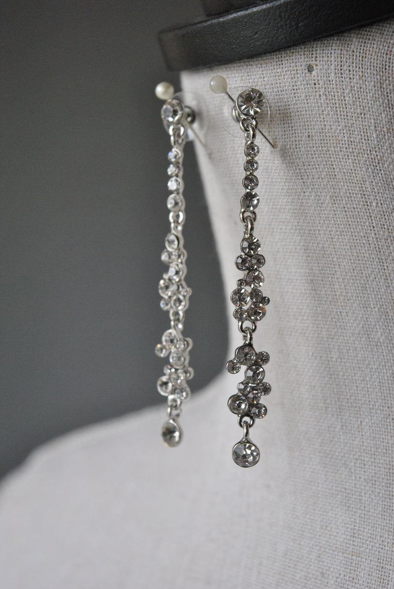 FASHION COLLECTION - CRYSTAL CLEAR DROP EARRINGS