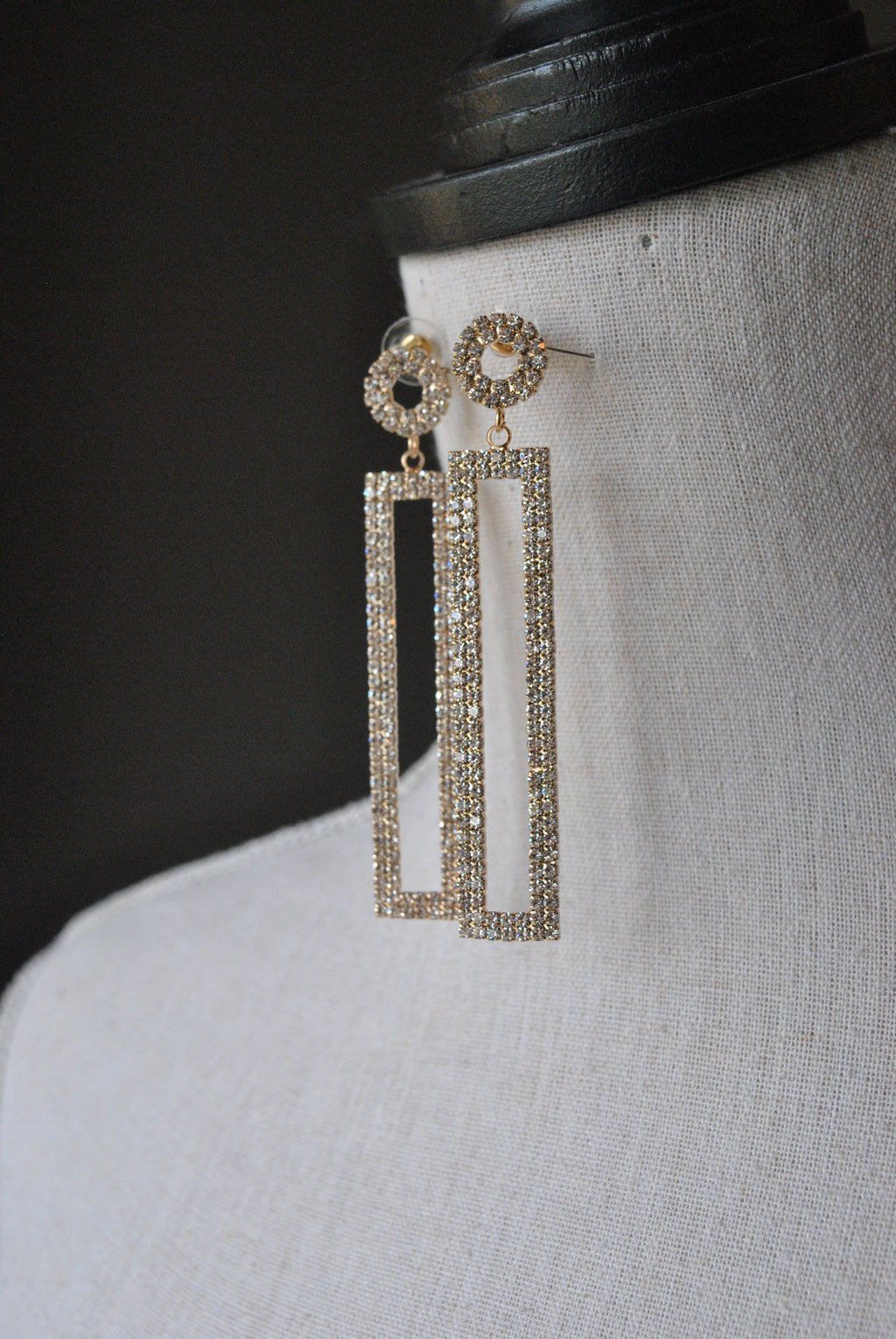 FASHION COLLECTION - GOLD RHINESTONES EVENING EARRINGS