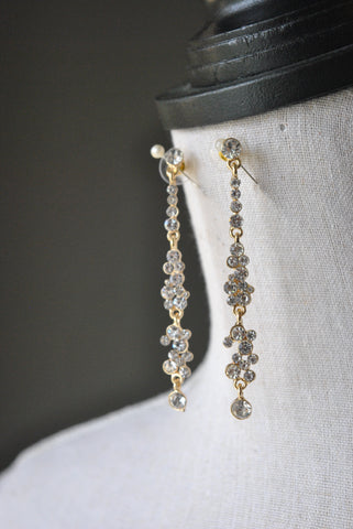 FASHION COLLECTION - BLACK TASSEL GOLD STATEMENT EARRINGS