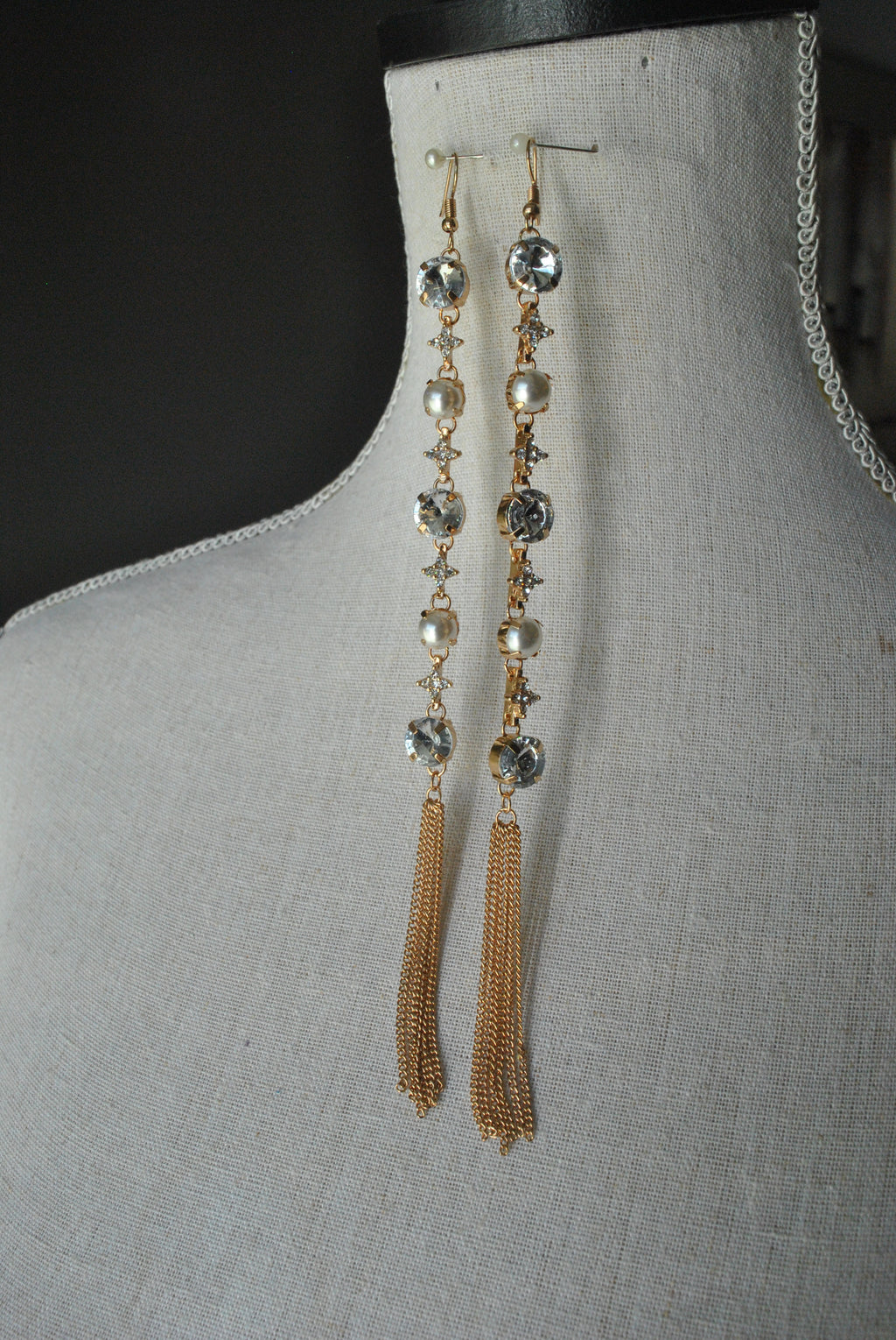 FASHION COLLECTION - GOLD CRYSTALS AND TASSLE LONG EARRINGS