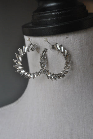 FASHION COLLECTION - CLEAR CRYSTALS EARRINGS