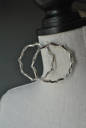 FASHION COLLECTION - CRYSTAL CLEAR SILVER HOOP EARRINGS