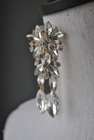 FASHION COLLECTION - CLEAR CRYSTALS  ON GOLD STATEMENT EVENING EARRINGS