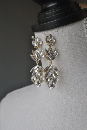 FASHION COLLECTION - GOLD CRYSTALS EVENING EARRINGS