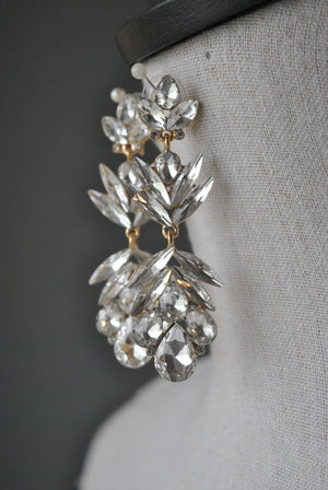 FASHION COLLECTION - GOLD CRYSTALS EVENING EARRINGS