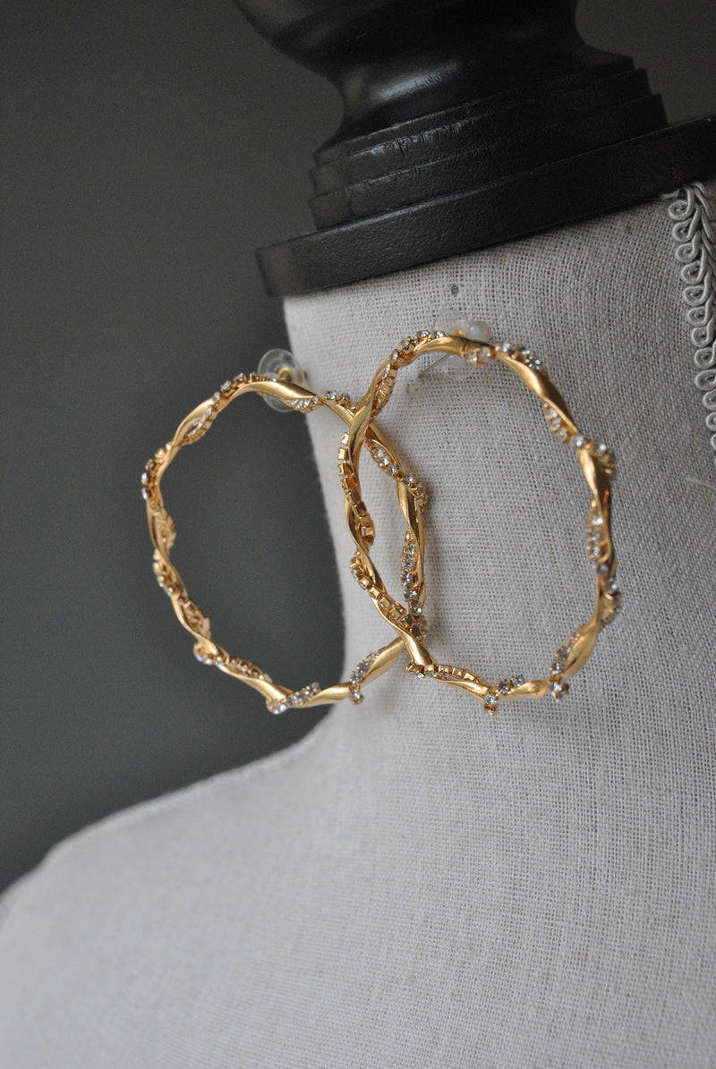 FASHION COLLECTION - GOLD RHINESTONES HOOP EARRINGS