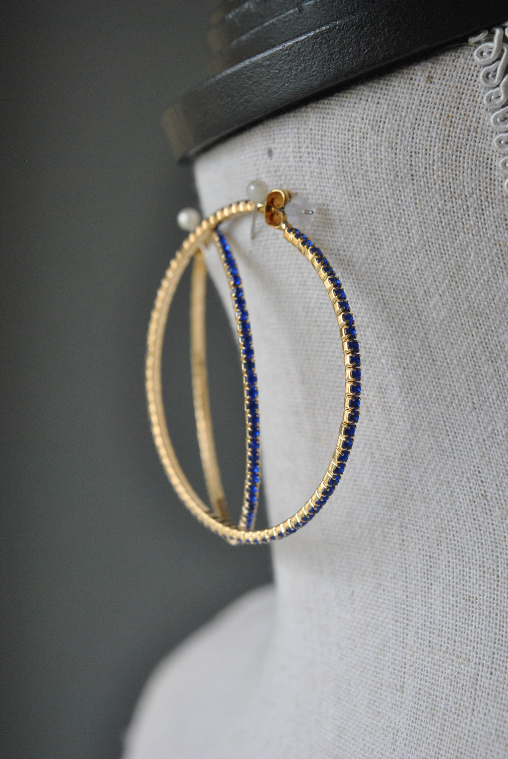 FASHION COLLECTION - COBALT BLUE CRYSTALS GOLD HOOP EARRINGS